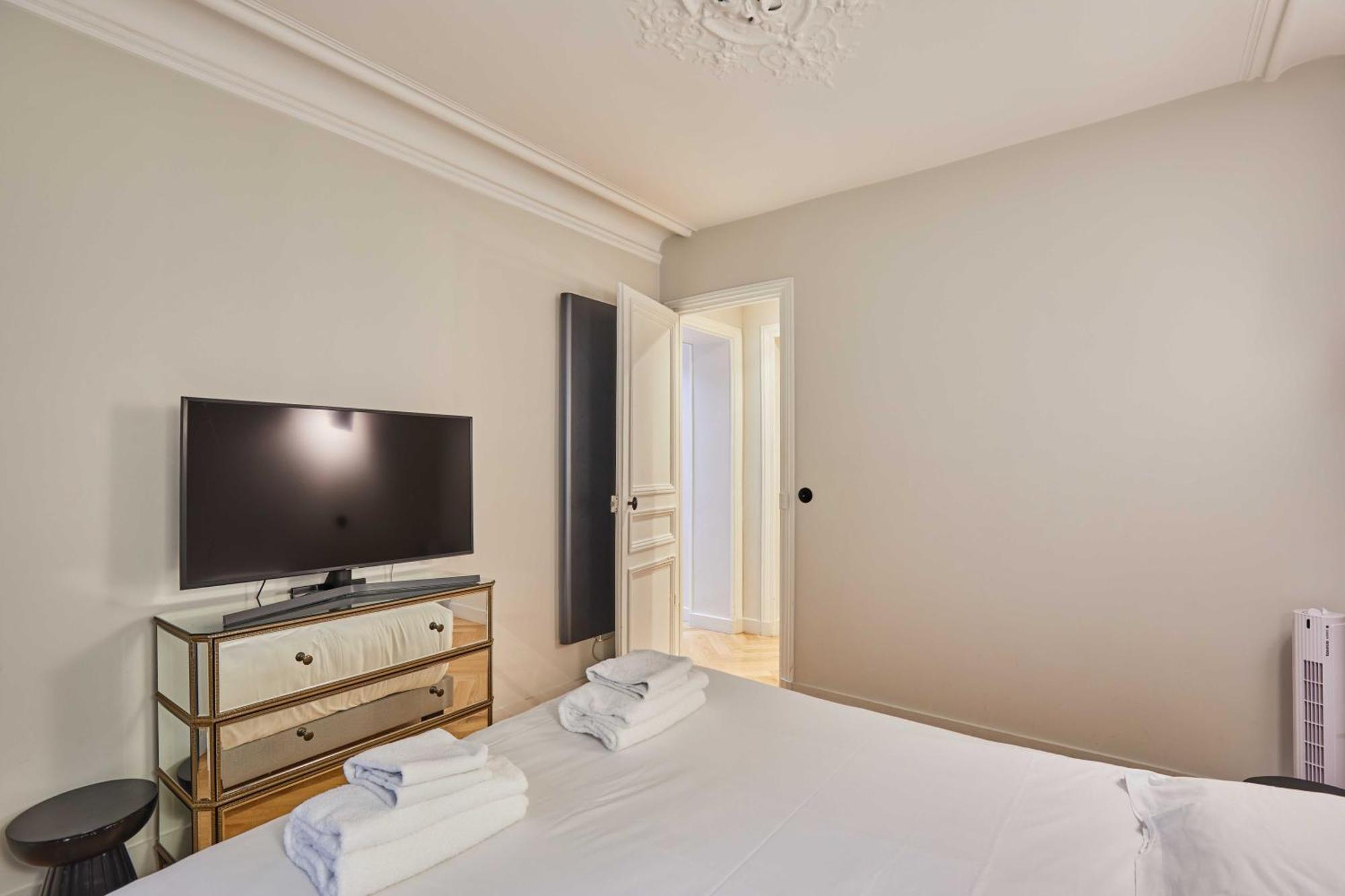 Magnificent Apartment - 3Br- 8P - Batignolles Париж Экстерьер фото